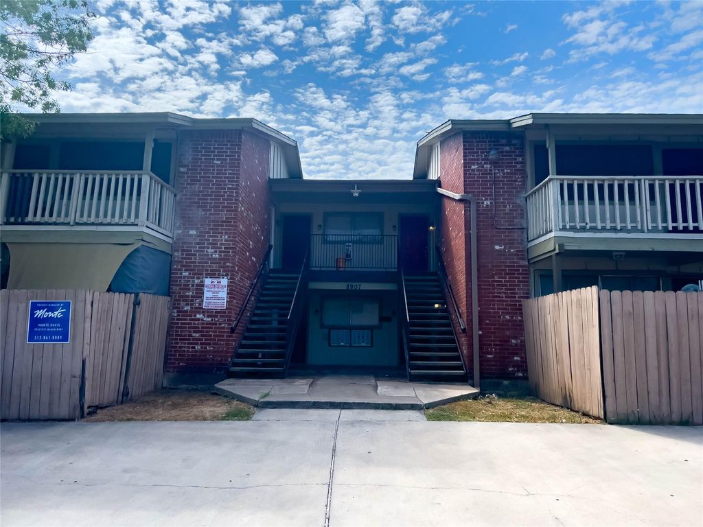 8907 Parkfield DR 203, Austin, TX 78758