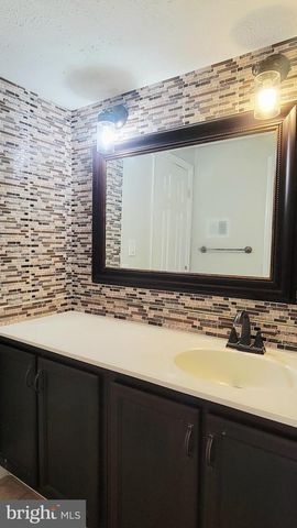 8823 MAPLE AVE, Bowie, MD 20720