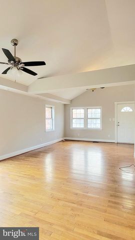 8823 MAPLE AVE, Bowie, MD 20720