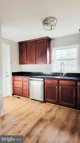 8823 MAPLE AVE, Bowie, MD 20720