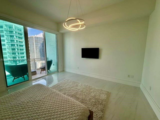 900 Brickell Key Blvd 2604, Miami, FL 33131