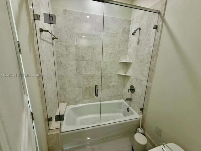 900 Brickell Key Blvd 2604, Miami, FL 33131