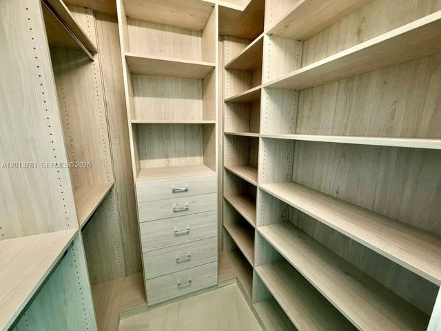 900 Brickell Key Blvd 2604, Miami, FL 33131