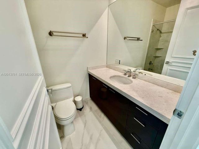900 Brickell Key Blvd 2604, Miami, FL 33131