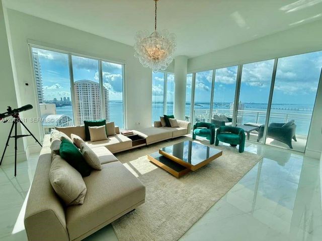 900 Brickell Key Blvd 2604, Miami, FL 33131