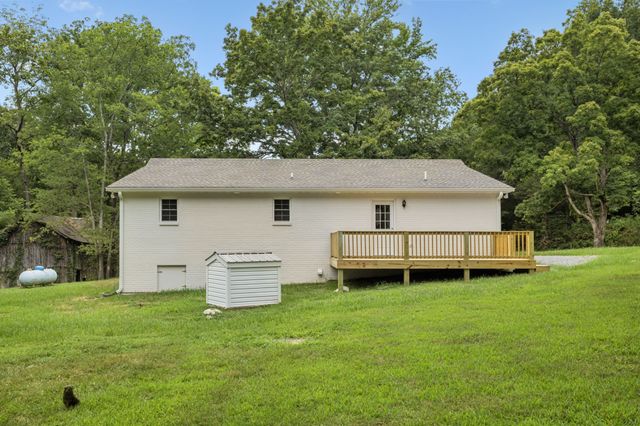 2143 Blue Springs Rd, Ashland City, TN 37015