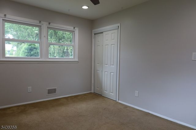 70 Knoll Rd, Parsippany-troy Hills Twp., NJ 07054