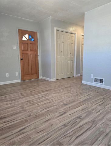 1205 Valencia Drive NE, Albuquerque, NM 87110