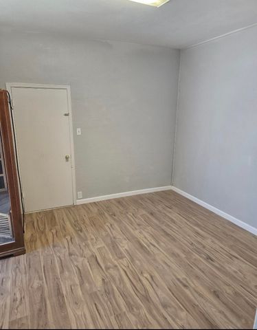 1205 Valencia Drive NE, Albuquerque, NM 87110