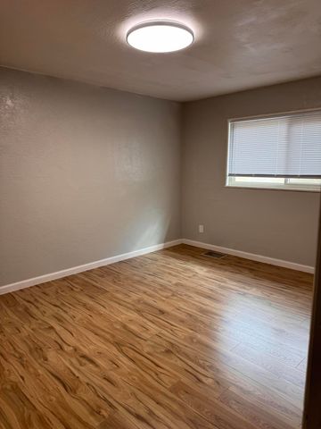 1205 Valencia Drive NE, Albuquerque, NM 87110