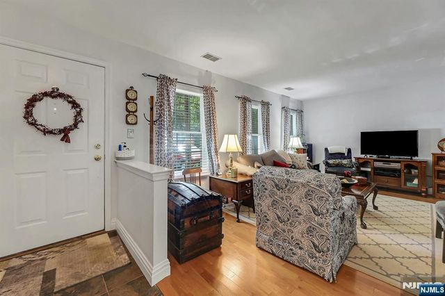 2332 Oliver Court, Mahwah, NJ 07430