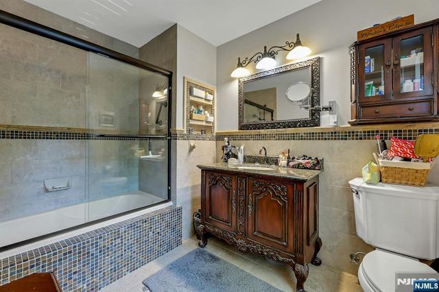 2332 Oliver Court, Mahwah, NJ 07430
