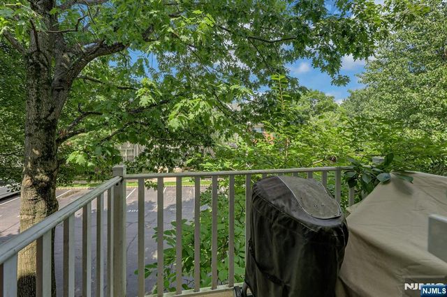 2332 Oliver Court, Mahwah, NJ 07430