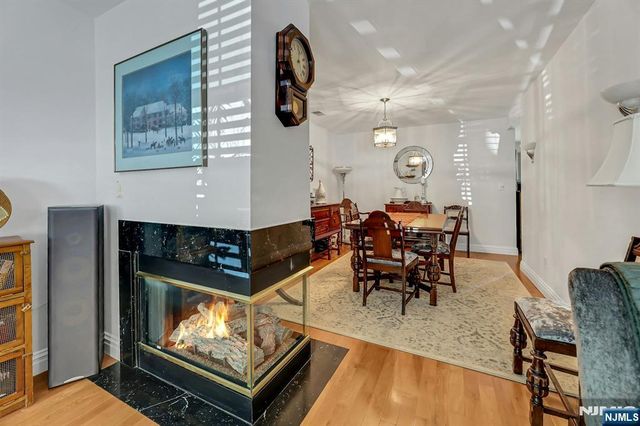 2332 Oliver Court, Mahwah, NJ 07430