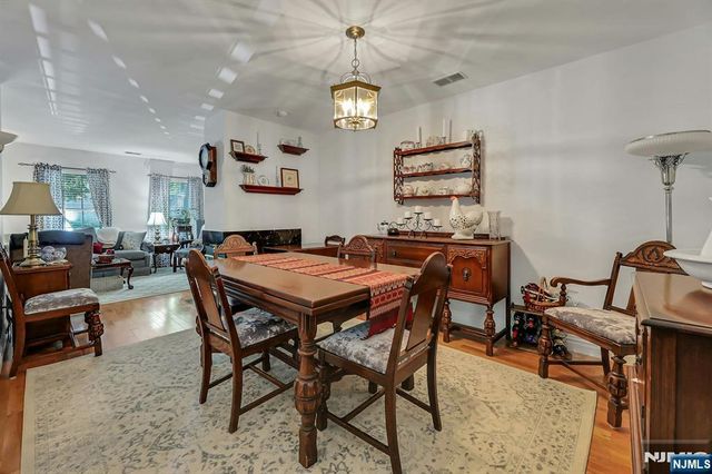 2332 Oliver Court, Mahwah, NJ 07430