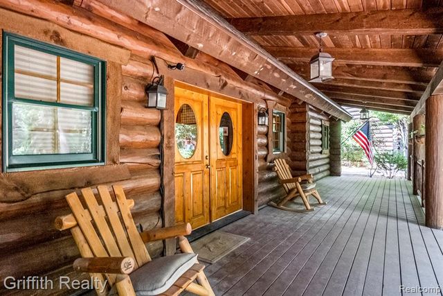 11245 Guyn Drive, Brighton, MI 48114