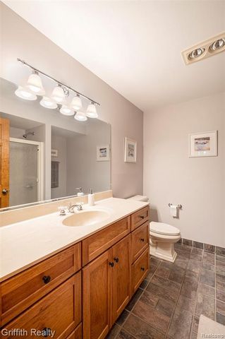 11245 Guyn Drive, Brighton, MI 48114