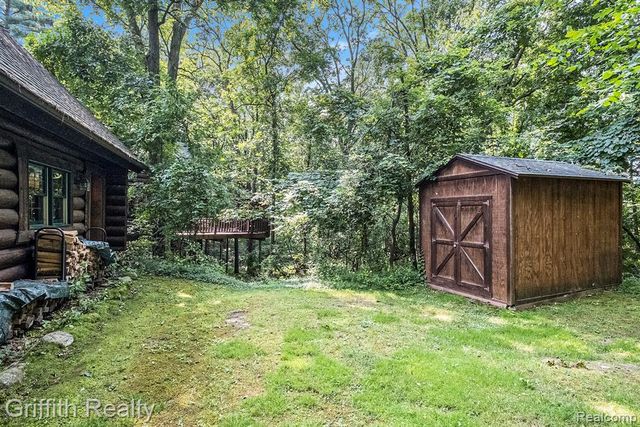 11245 Guyn Drive, Brighton, MI 48114