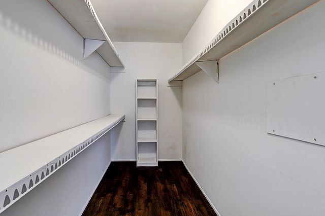 357 N Post Oak Lane 209, Houston, TX 77024