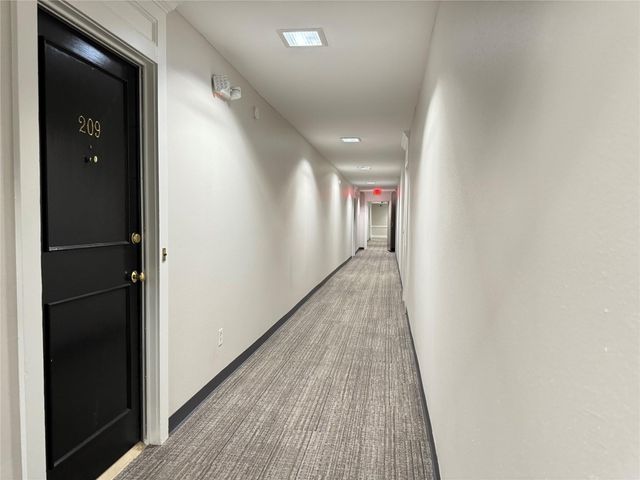 357 N Post Oak Lane 209, Houston, TX 77024