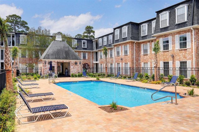 357 N Post Oak Lane 209, Houston, TX 77024