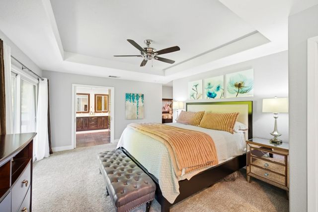 9033 Laguna Lake Way, Elk Grove, CA 95758