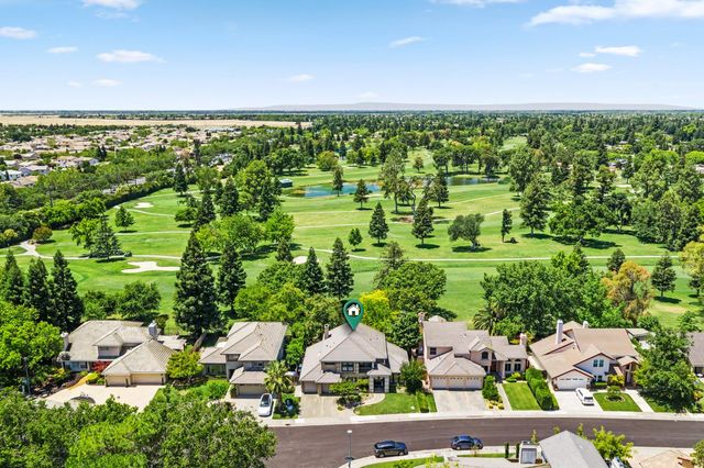 9033 Laguna Lake Way, Elk Grove, CA 95758
