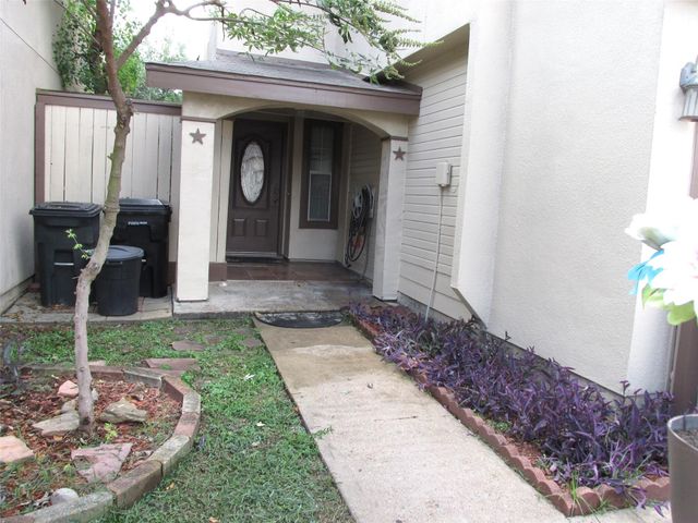12319 Springcrest Drive, Houston, TX 77072