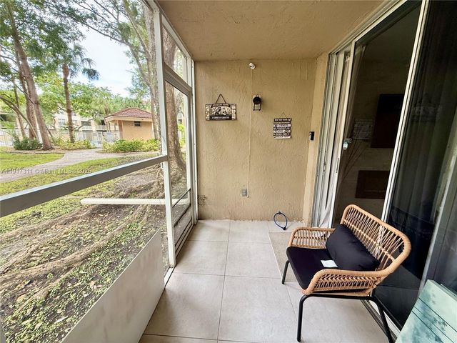 8246 NW 24th St 8246, Coral Springs, FL 33065