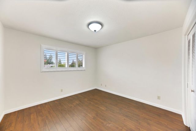 6420 Saint James Dr, Carmichael, CA 95608