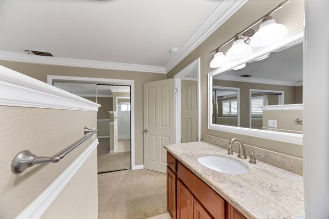 6420 Saint James Dr, Carmichael, CA 95608