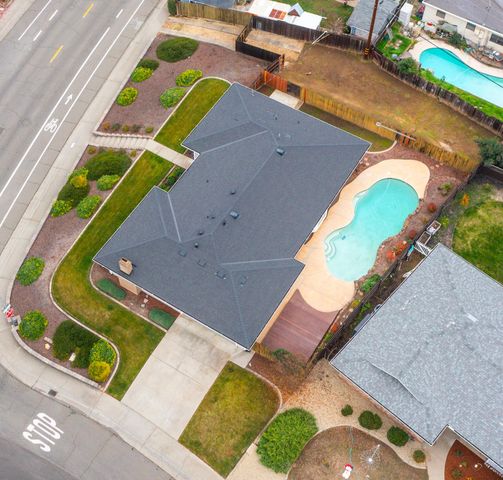 6420 Saint James Dr, Carmichael, CA 95608