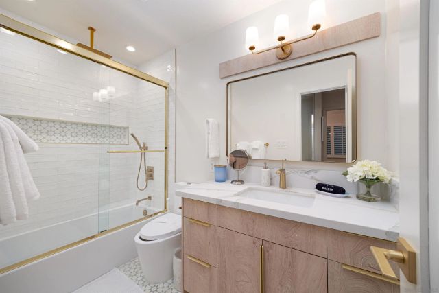 3011 Lloyd St, San Diego, CA 92117