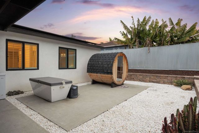 3011 Lloyd St, San Diego, CA 92117