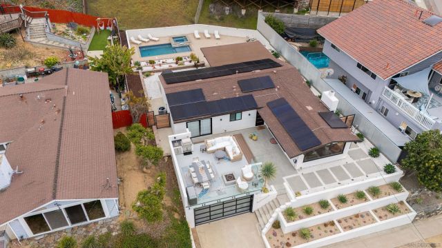 3011 Lloyd St, San Diego, CA 92117