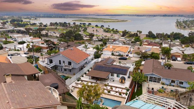 3011 Lloyd St, San Diego, CA 92117