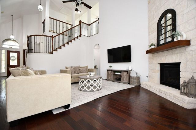 25618 Canyon Crossing Drive, Richmond, TX 77406