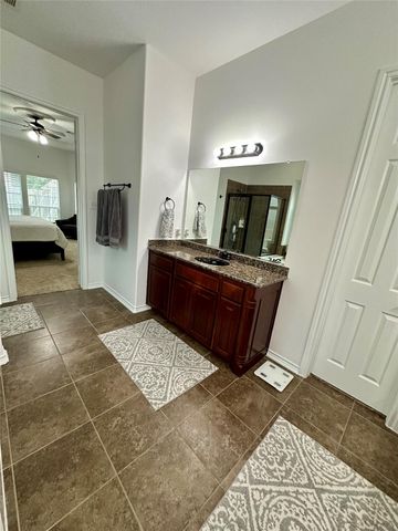 25618 Canyon Crossing Drive, Richmond, TX 77406