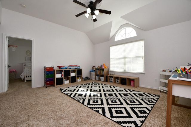 25618 Canyon Crossing Drive, Richmond, TX 77406