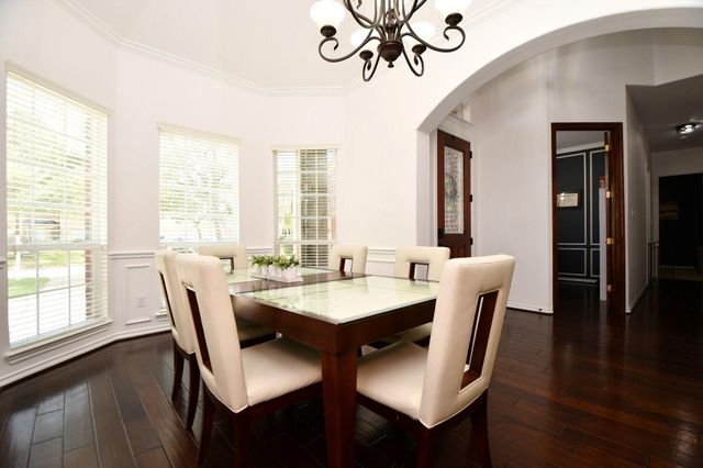 25618 Canyon Crossing Drive, Richmond, TX 77406