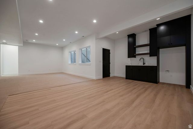 5619 S FOX CHASE DR, South Ogden, UT 84403