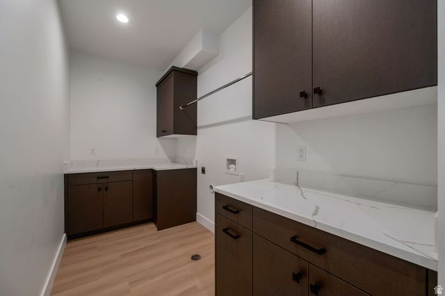 5619 S FOX CHASE DR, South Ogden, UT 84403