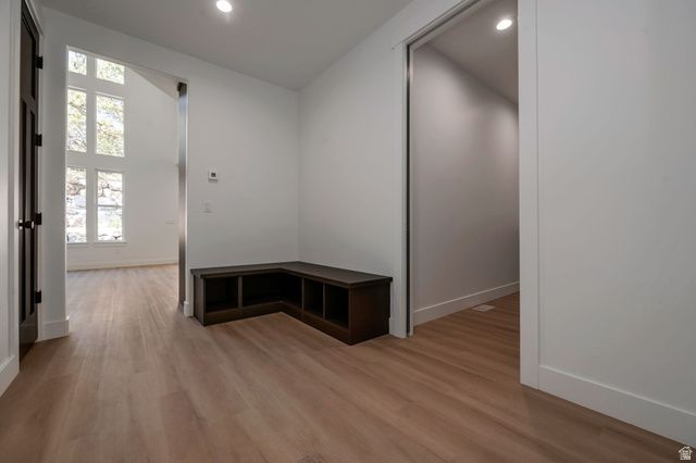 5619 S FOX CHASE DR, South Ogden, UT 84403