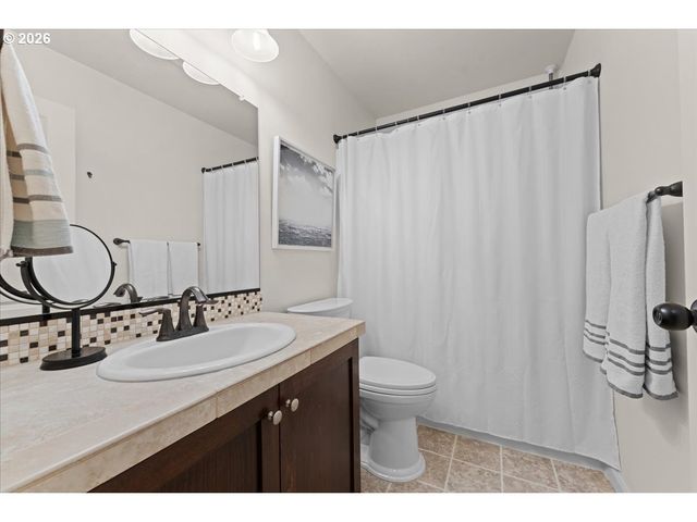 13910 Ne 101ST St, Vancouver, WA 98682