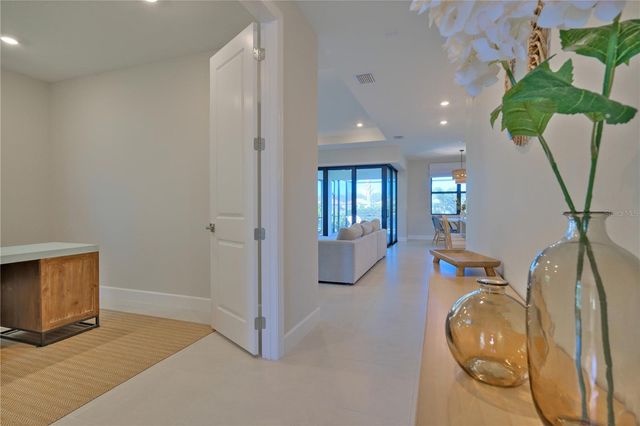 818 PINTAIL COVE, Bradenton, FL 34212
