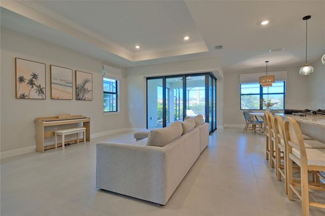 818 PINTAIL COVE, Bradenton, FL 34212