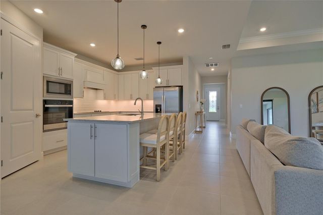 818 PINTAIL COVE, Bradenton, FL 34212