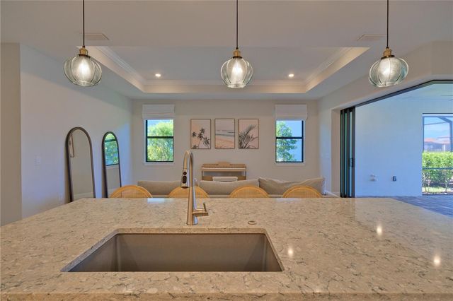 818 PINTAIL COVE, Bradenton, FL 34212