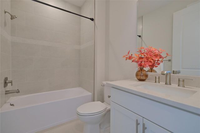818 PINTAIL COVE, Bradenton, FL 34212