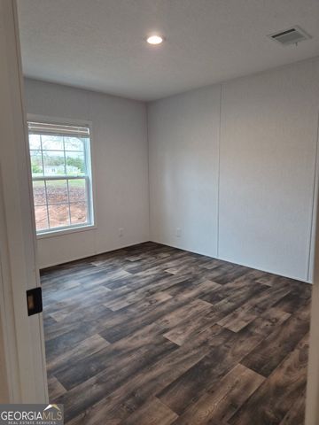 354 Green Meadows Drive, Hartwell, GA 30643